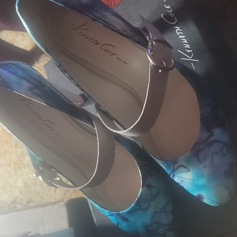 Womens shoes